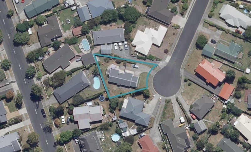 12 Rogers Place, Fairview Downs, Hamilton - Carousel 1