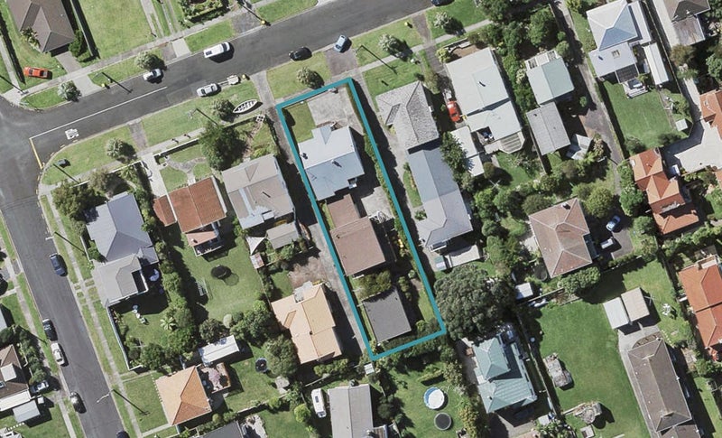 11 Aramoana Avenue, Devonport, Auckland - Carousel 1