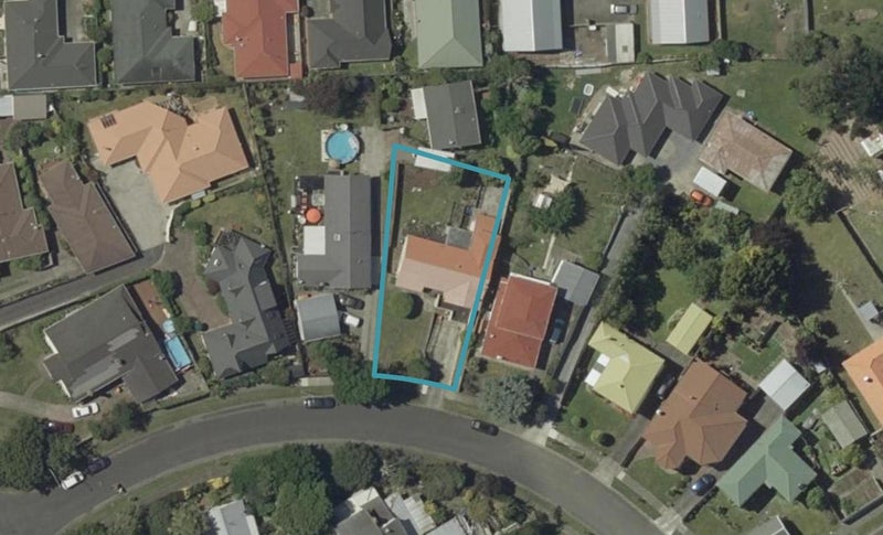 8 Ashford Avenue, Hokowhitu, Palmerston North - Carousel 1