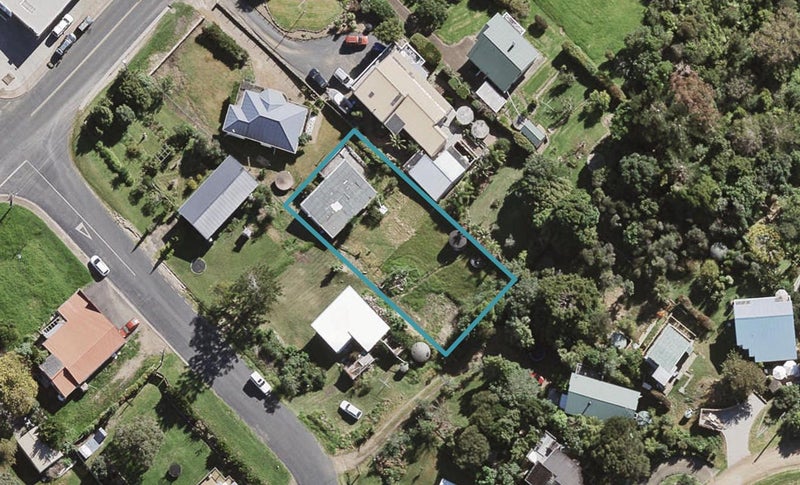 21 Onetangi Road, Onetangi, Waiheke Island - Carousel 1