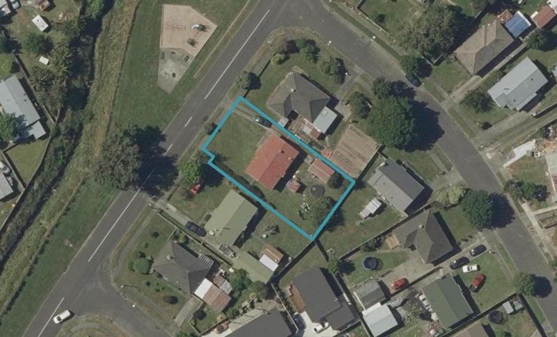 39 Clausen Street, Takaro, Palmerston North - Carousel 1