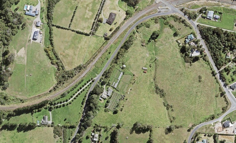 2 Kiokio Place, Swanson, Auckland - Carousel 1