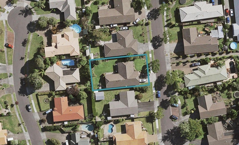 36 Perotti Place, Conifer Grove, Takanini - Carousel 1