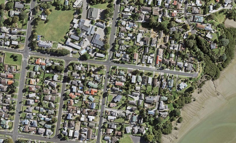 19 Estuary Road, Weymouth, Auckland - Carousel 1