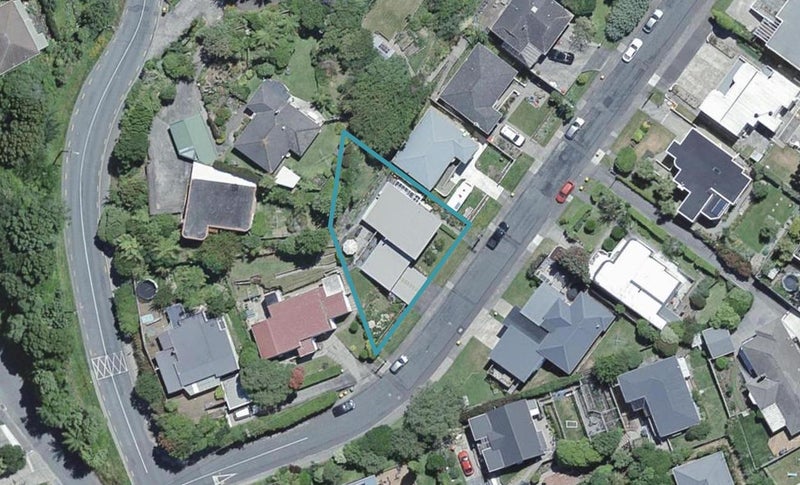 5 David Crescent, Karori, Wellington - Carousel 1