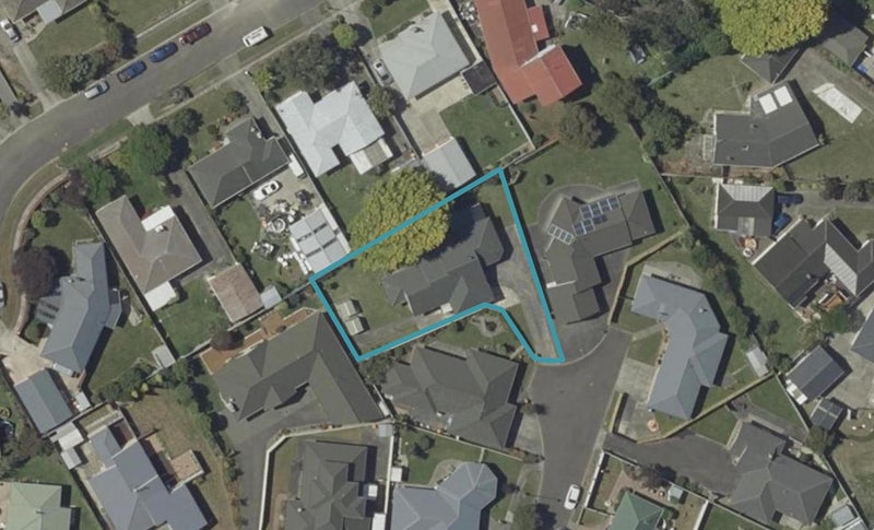 5 Celtic Court, Roslyn, Palmerston North - Carousel 1