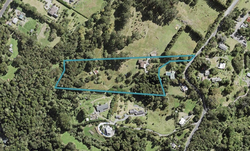 33 Parker Road, Oratia, Auckland - Carousel 1