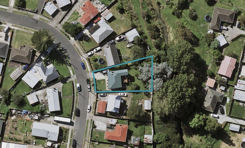 14 Williams Crescent, Otara, Auckland - Carousel 1