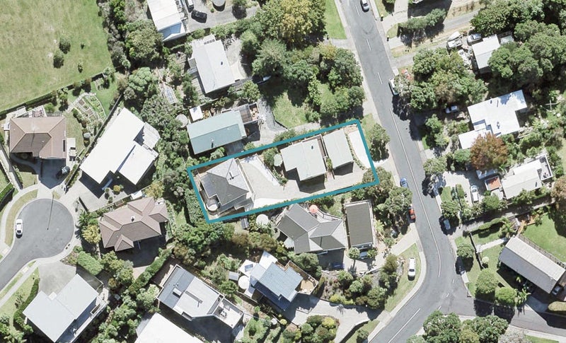 27 Everard Avenue, Army Bay, Whangaparaoa - Carousel 1