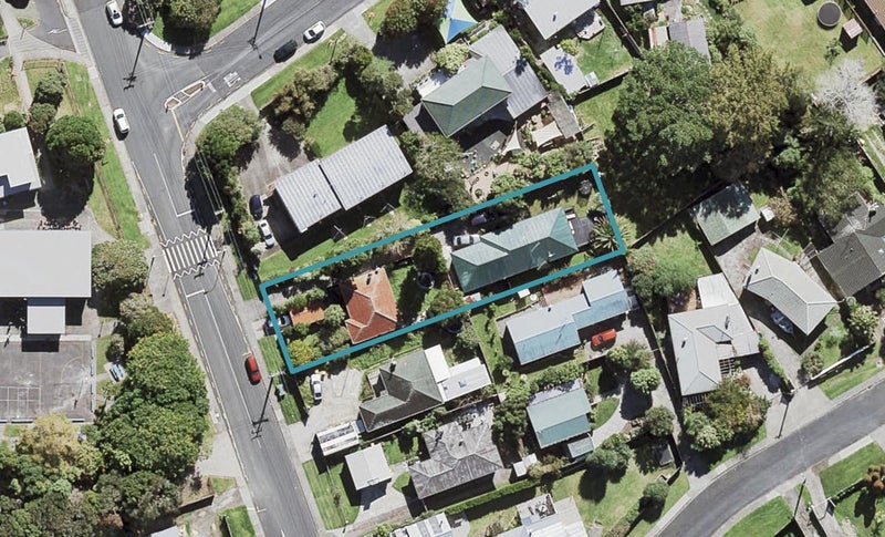 2/41 Tramway Road, Beach Haven, Auckland - Carousel 1