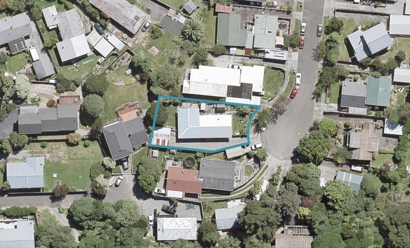 12A Crystal Grove, Birchville, Upper Hutt - Carousel 1