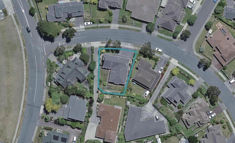 51 Burbank Crescent, Churton Park, Wellington - Carousel 1