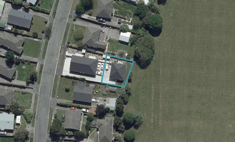 8B Camden Street, Northcote, Christchurch - Carousel 1