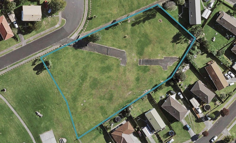 11/15 Laurelia Place, Wiri, Auckland - Carousel 1