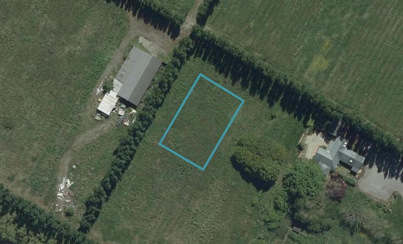 8 Berryfields Avenue, Harewood, Christchurch - Carousel 1