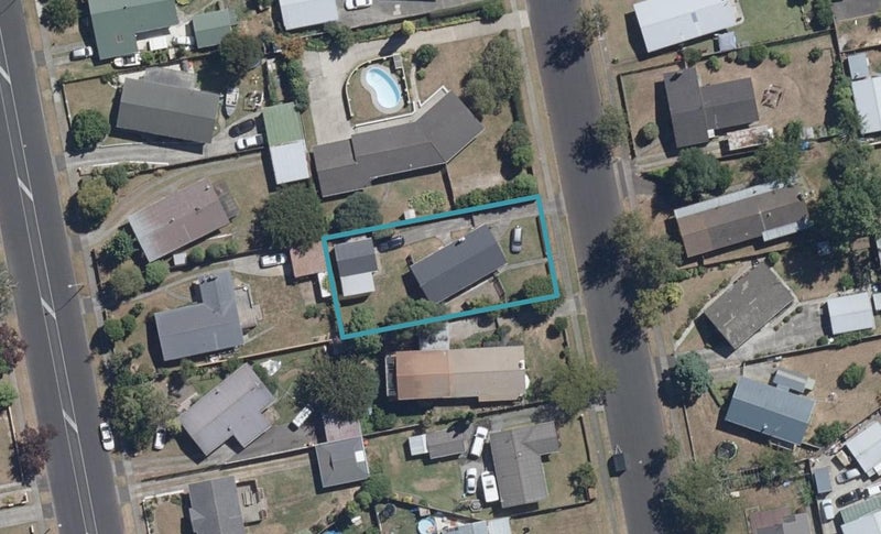 7 Elmwood Crescent, Pukete, Hamilton - Carousel 1
