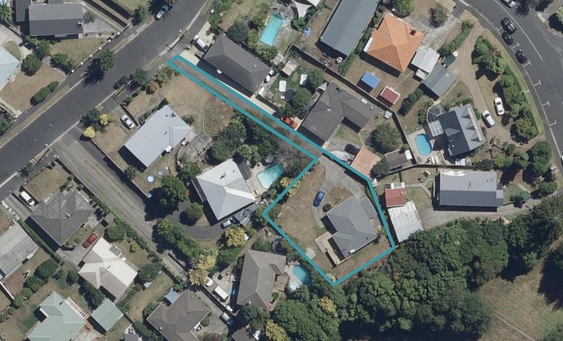89A Storey Avenue, Forest Lake, Hamilton - Carousel 1