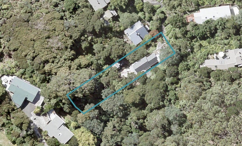 12 Gill Road, Lowry Bay, Lower Hutt - Carousel 1