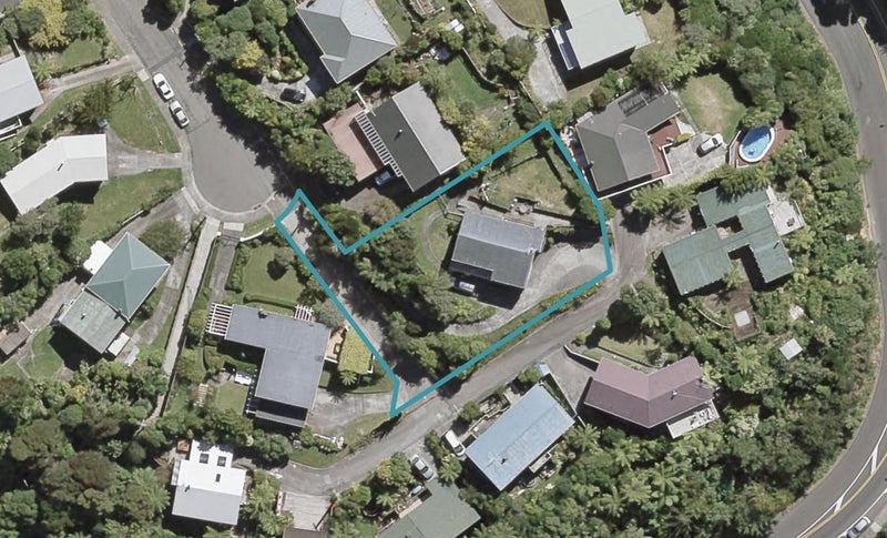 13 Vista Grove, Kelson, Lower Hutt - Carousel 1