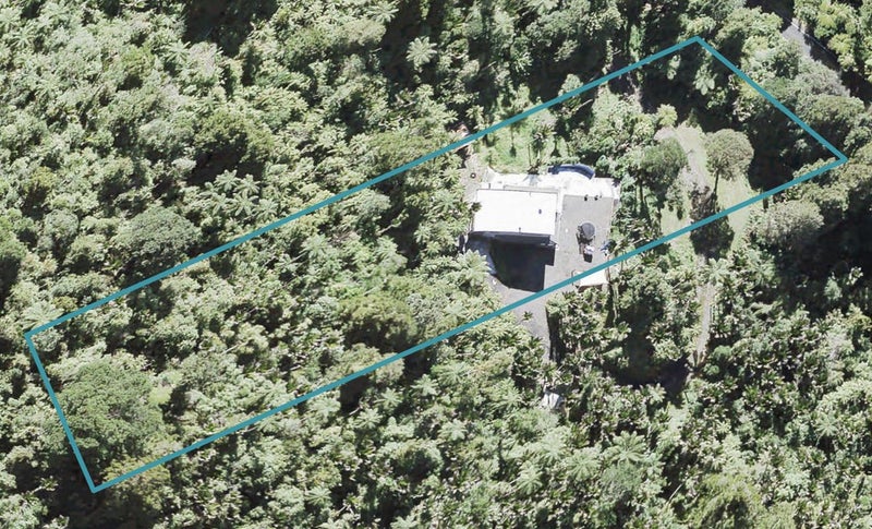 402 Scenic Drive, Waiatarua, Auckland - Carousel 1