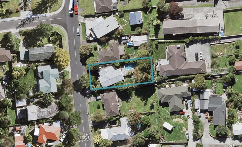 57 Waitaki Street, Henderson, Auckland - Carousel 1