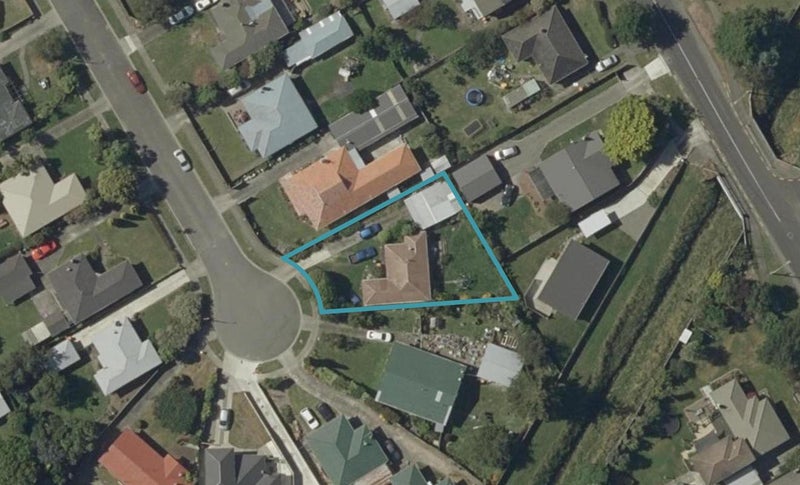 37 Gloucester Street, Takaro, Palmerston North - Carousel 1