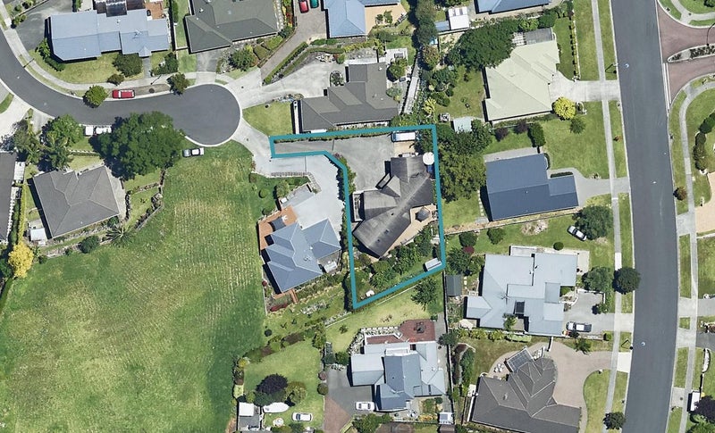 20 Shrewsbury Close, Bethlehem, Tauranga - Carousel 1