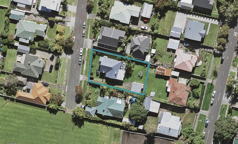 36 Queensway, Three Kings, Auckland - Carousel 1