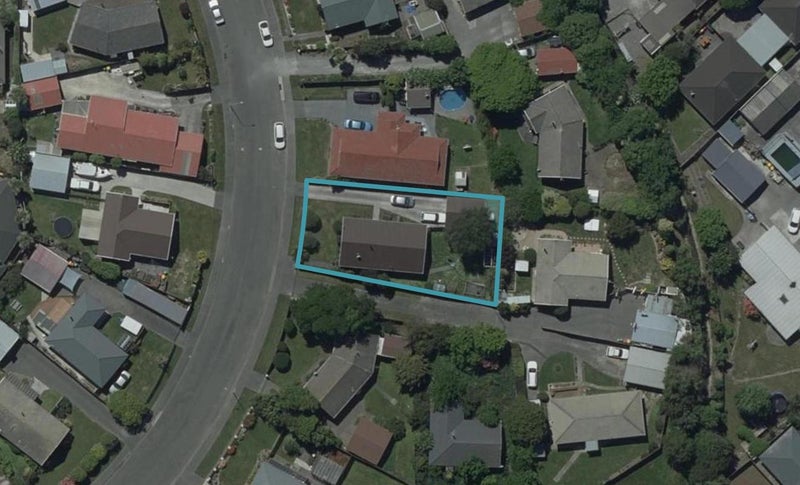 13 Oakley Crescent, Hornby, Christchurch - Carousel 1