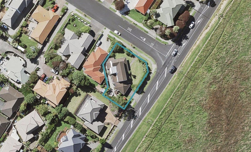 2 Clydesdale Avenue, Somerville, Manukau - Carousel 1