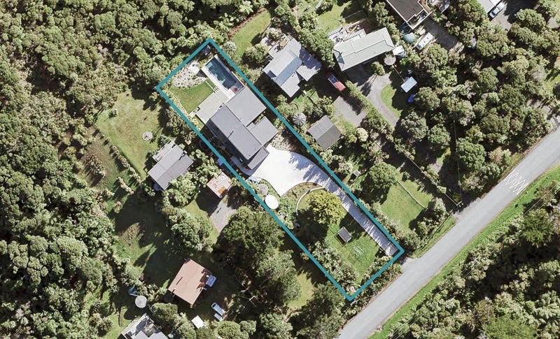 9 Te Ahuahu Road, New Lynn - Carousel 1