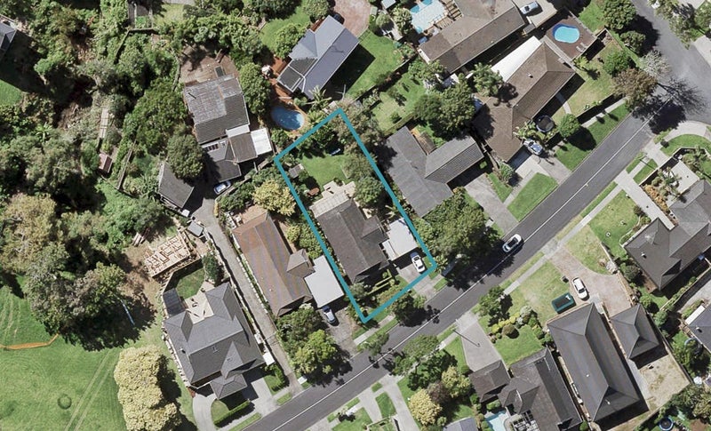 32 Fratley Avenue, Farm Cove, Auckland - Carousel 1