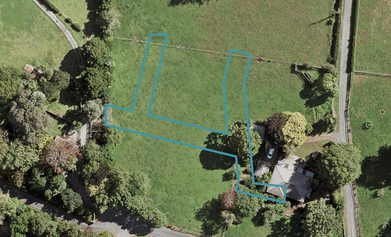 12 Taiheru Road, Karaka, Papakura - Carousel 1