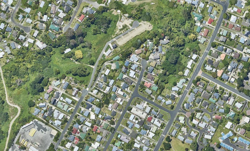 38B Manson Street, Gate Pa, Tauranga - Carousel 1