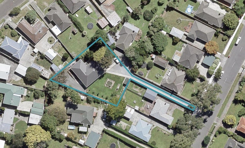 124 McLeod Street, Elderslea, Upper Hutt - Carousel 1