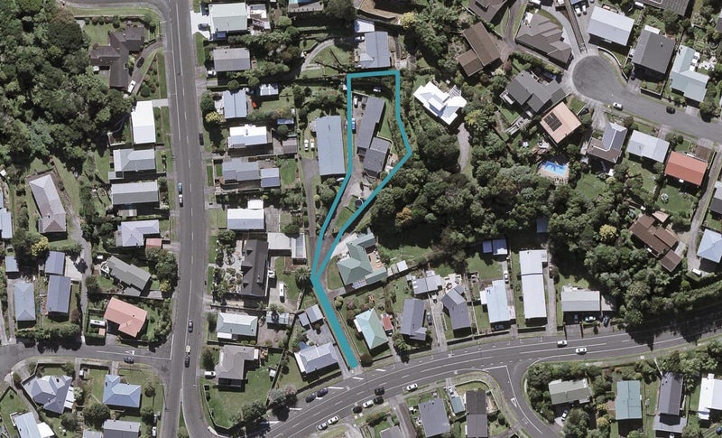 44C Cumberland Street, Merrilands, New Plymouth - Carousel 1