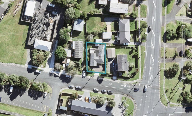65 Andersons Road, Northcross, Auckland - Carousel 1