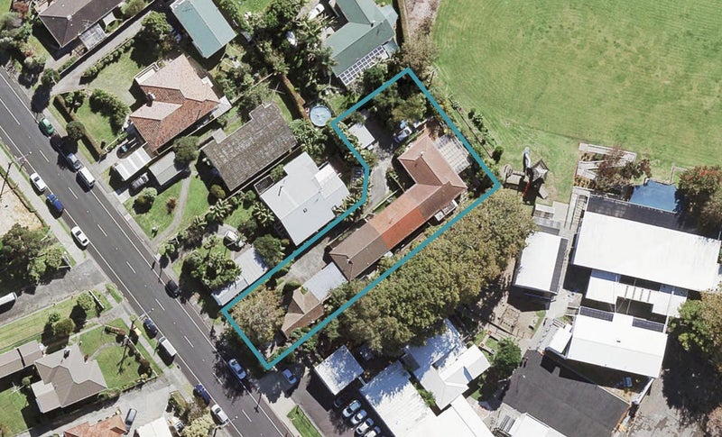 2/89 Birkdale Road, Birkdale, Auckland - Carousel 1