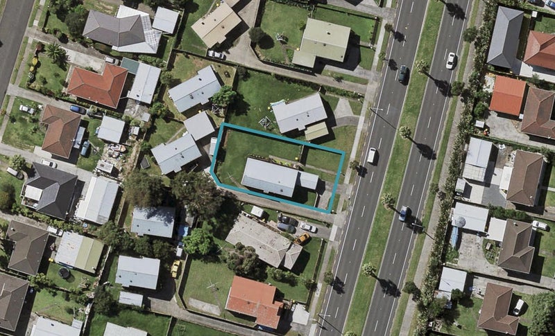 152 Te Irirangi Drive, Clover Park, Auckland - Carousel 1