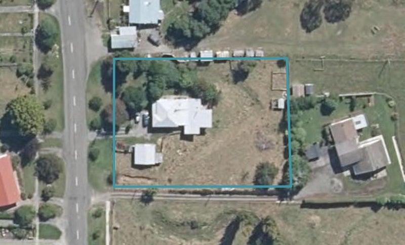 8 Ongo Road, Hunterville - Carousel 1
