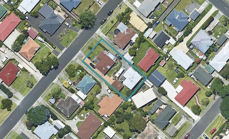1/10 Lisbon Street, Greerton, Tauranga - Carousel 1