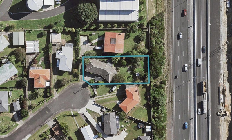 8 Sexton Place, Manurewa East, Auckland - Carousel 1