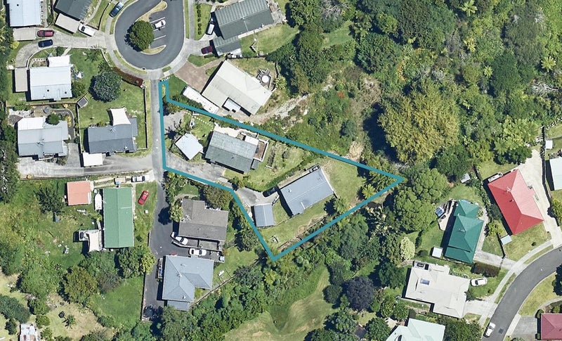 19B Ferndown Close, Brookfield, Tauranga - Carousel 1