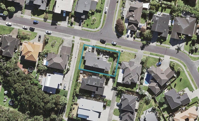 30 Newbury Place, Schnapper Rock, Auckland - Carousel 1