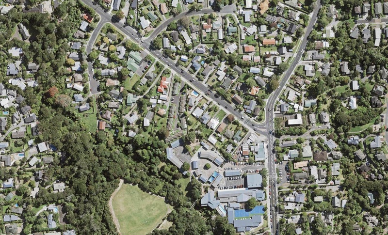 14A Kaurilands Road, Titirangi, Auckland - Carousel 1