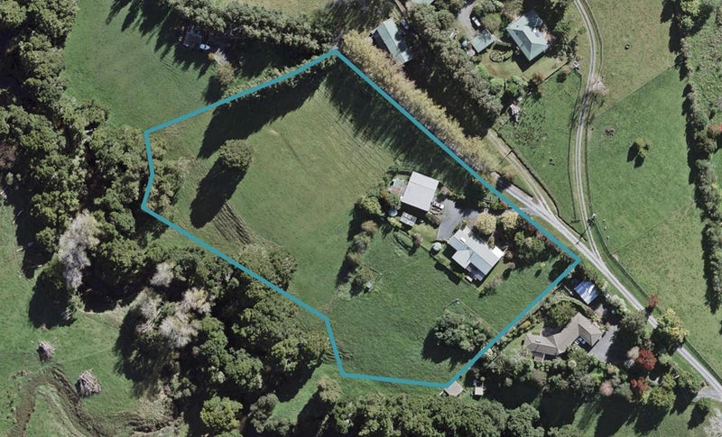 10 HALL LANE, Kaipara Flats, Warkworth - Carousel 1