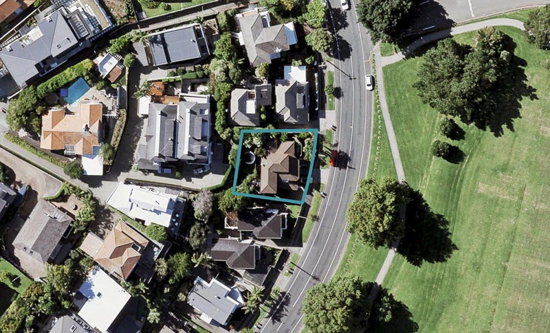 13 Baddeley Avenue, Kohimarama, Auckland - Carousel 1
