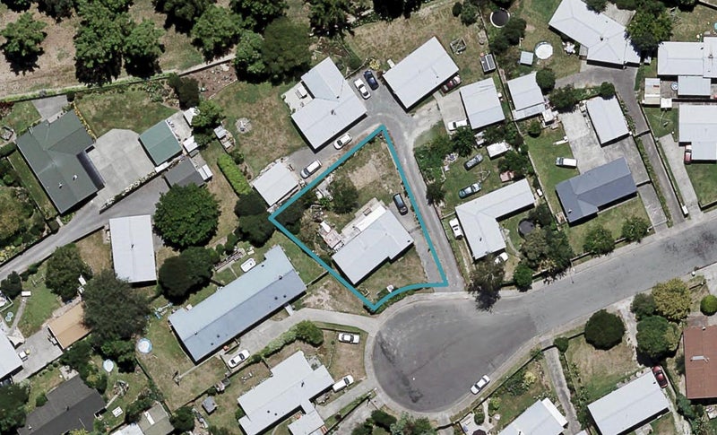 14 Kingsley Place, Flaxmere, Hastings - Carousel 1