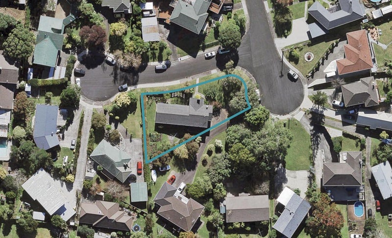 2 Fayette Place, Te Atatu South, Auckland - Carousel 1