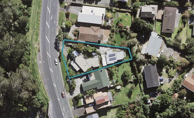 2/191 Glenfield Road, Hillcrest, Auckland - Carousel 1
